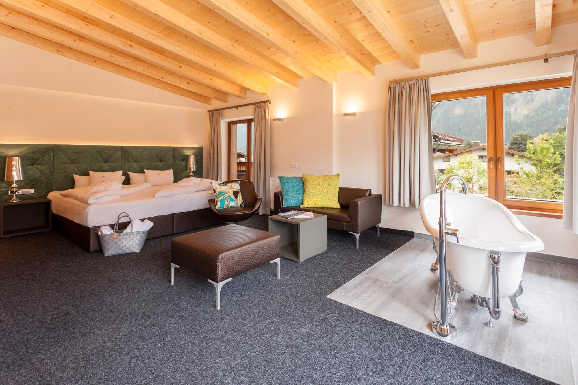 Huber'S Boutiquehotel Mayrhofen Exterior foto